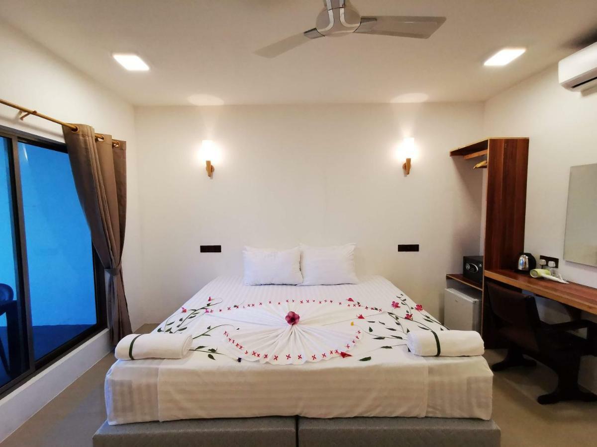 Thila Farm View Hotel Thoddoo Exterior photo