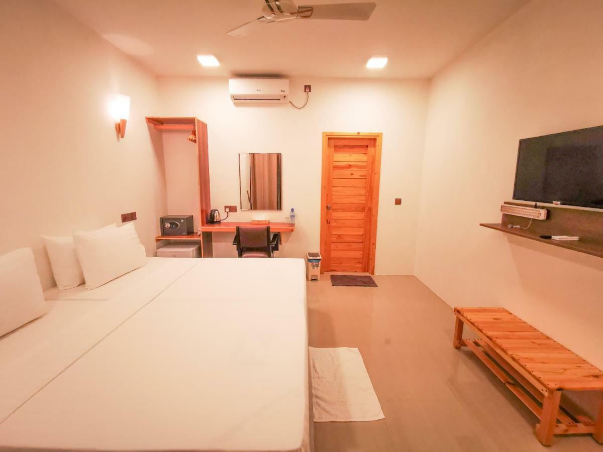Thila Farm View Hotel Thoddoo Exterior photo